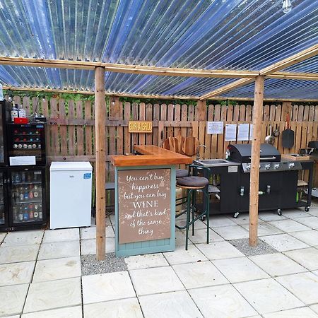 Priory Glamping Pods And Guest Accommodation Killarney Exterior photo